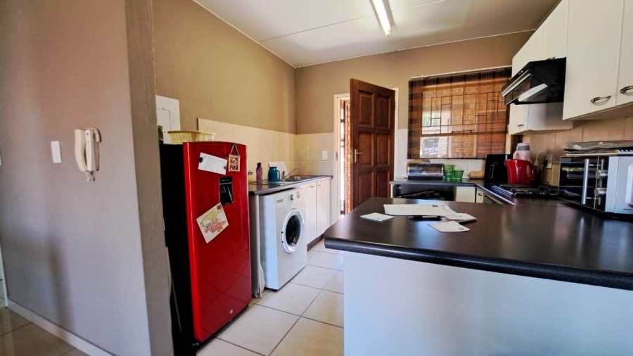 2 Bedroom Property for Sale in Amorosa Gauteng