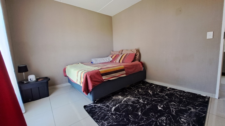 2 Bedroom Property for Sale in Amorosa Gauteng