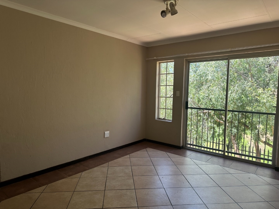 2 Bedroom Property for Sale in Wilgeheuwel Gauteng