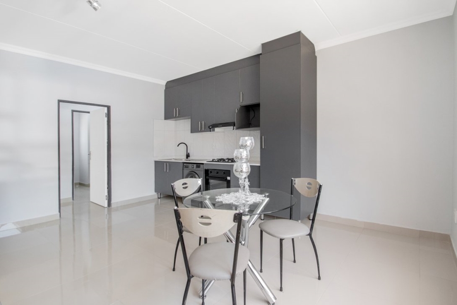 1 Bedroom Property for Sale in Ferndale Gauteng