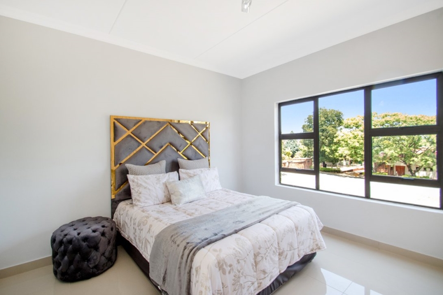 1 Bedroom Property for Sale in Ferndale Gauteng