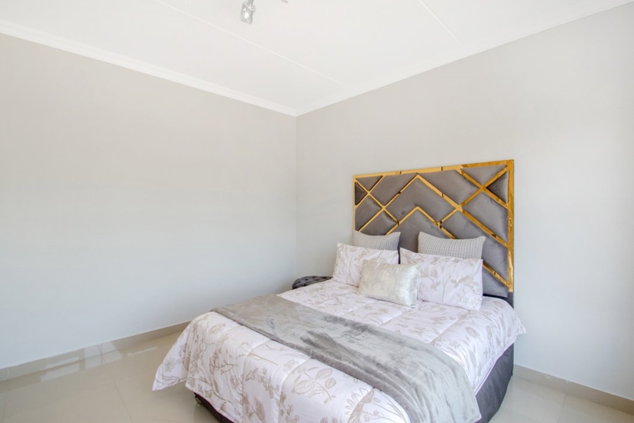 1 Bedroom Property for Sale in Ferndale Gauteng