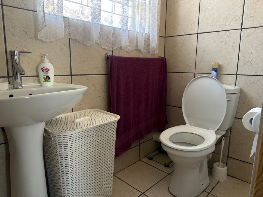 3 Bedroom Property for Sale in Wilgeheuwel Gauteng