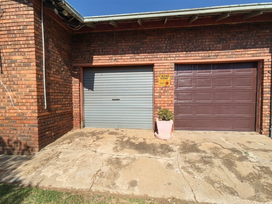 3 Bedroom Property for Sale in Rensburg Gauteng