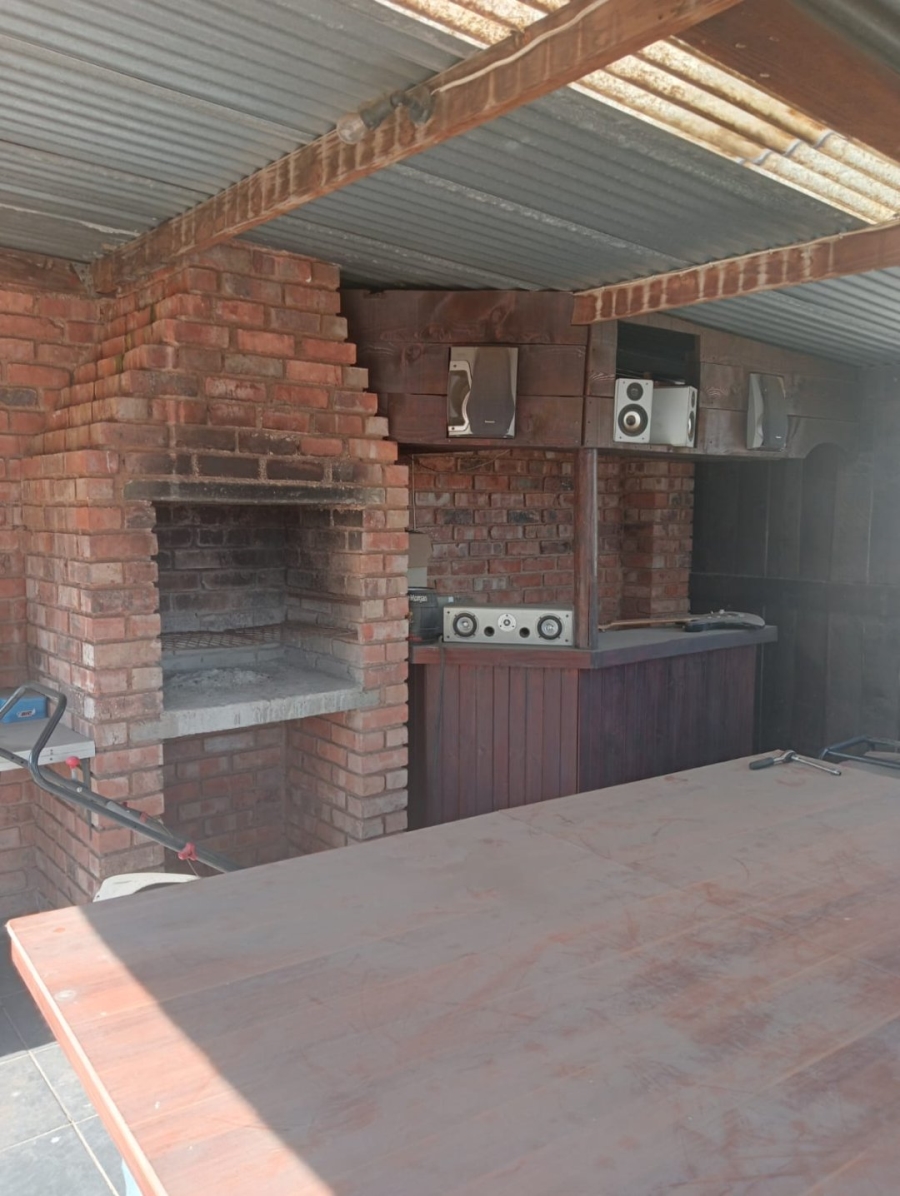 3 Bedroom Property for Sale in Homestead Gauteng