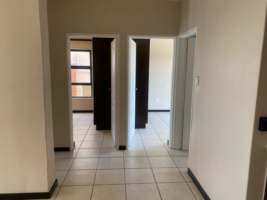 To Let 3 Bedroom Property for Rent in Oakdene Gauteng