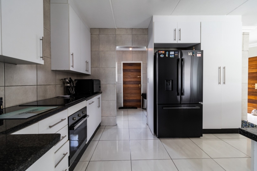 3 Bedroom Property for Sale in Meyersdal Gauteng