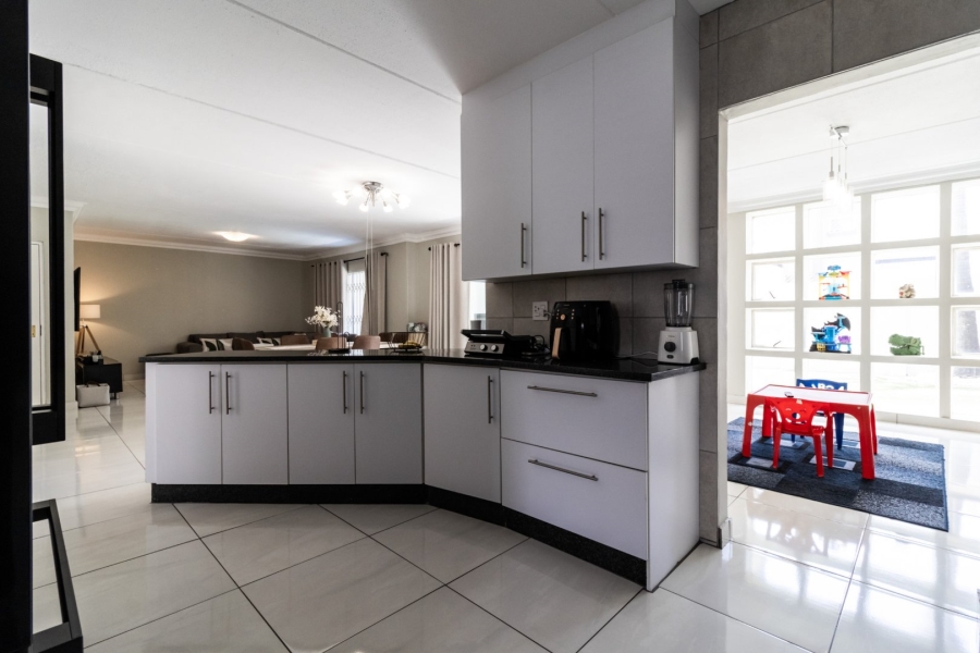 3 Bedroom Property for Sale in Meyersdal Gauteng