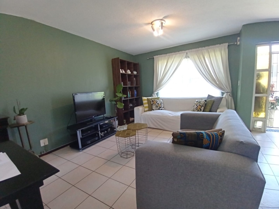 2 Bedroom Property for Sale in Weltevreden Park Gauteng