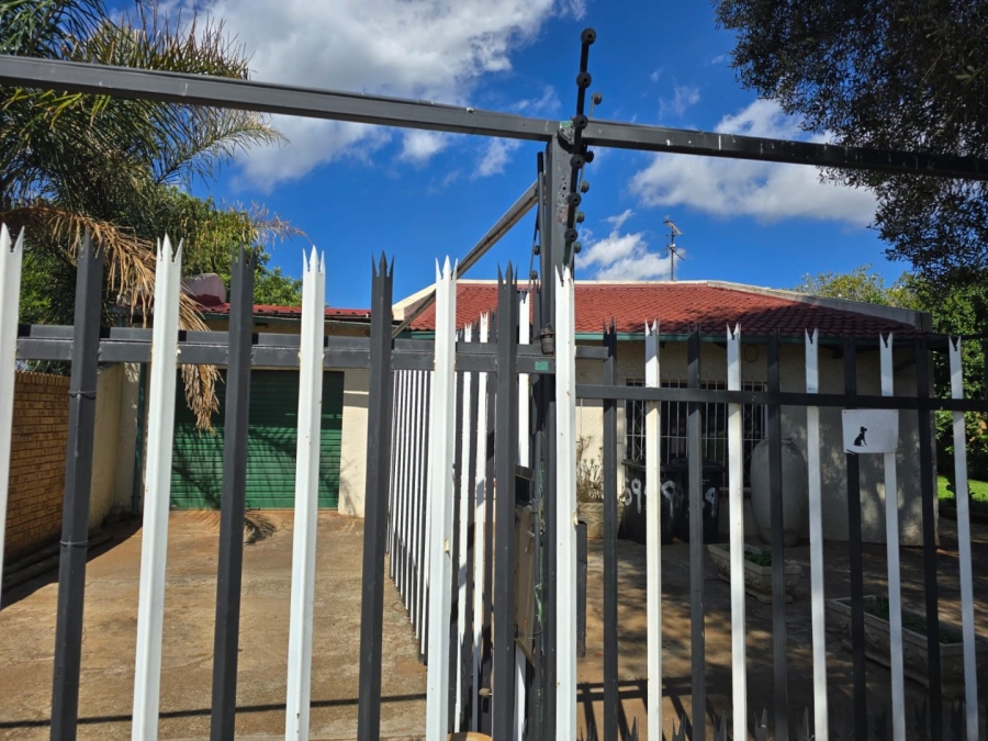 3 Bedroom Property for Sale in Parkrand Gauteng