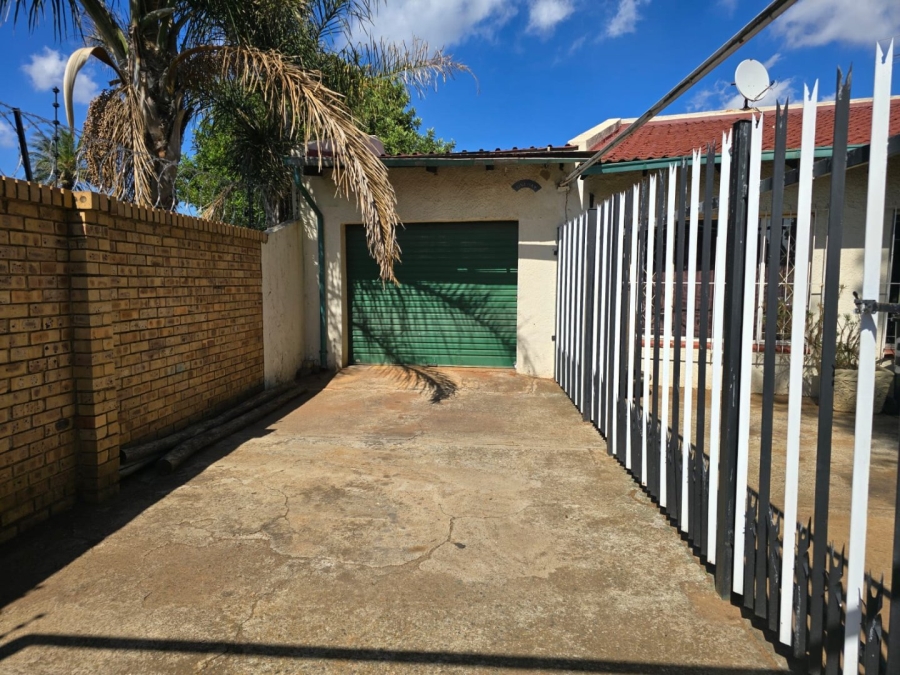 3 Bedroom Property for Sale in Parkrand Gauteng