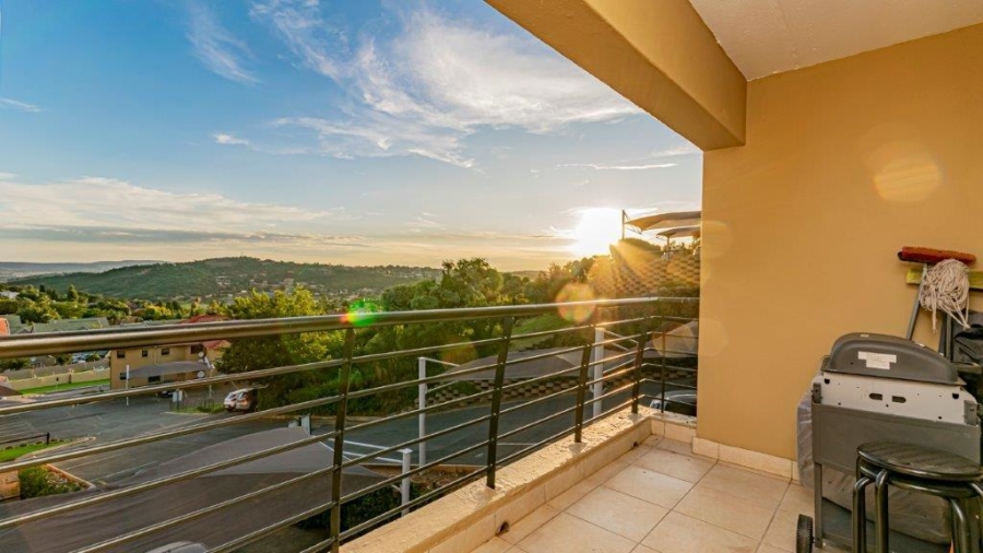 3 Bedroom Property for Sale in Bassonia Rock Gauteng