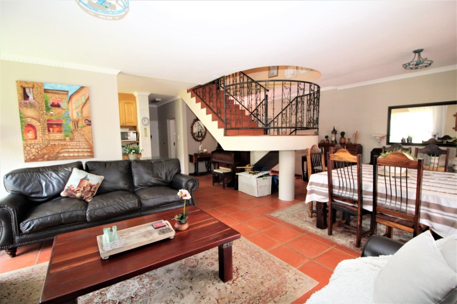 3 Bedroom Property for Sale in Eldoraigne Gauteng