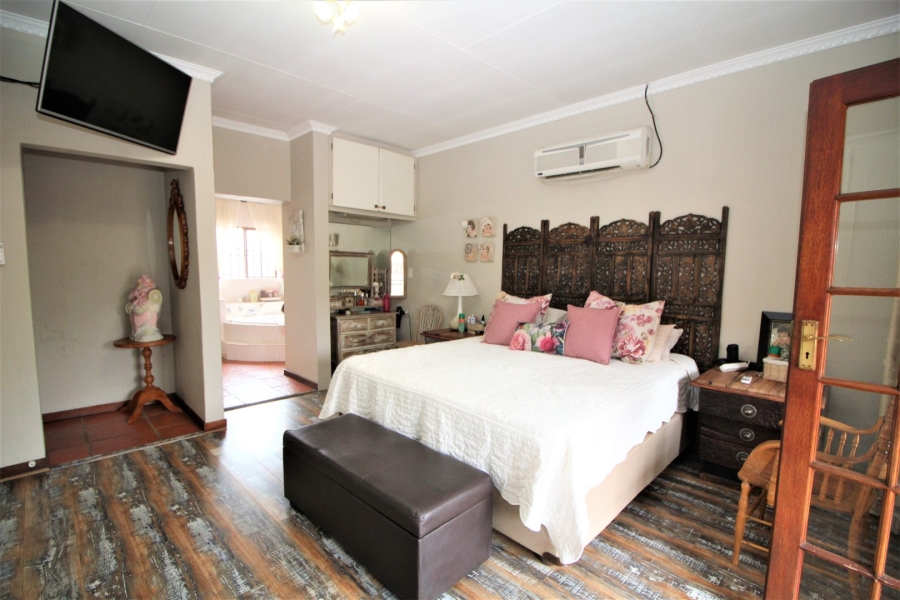 3 Bedroom Property for Sale in Eldoraigne Gauteng