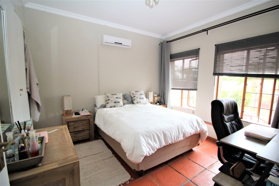 3 Bedroom Property for Sale in Eldoraigne Gauteng