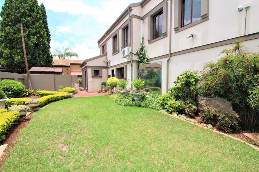 3 Bedroom Property for Sale in Eldoraigne Gauteng