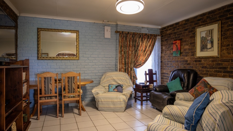 3 Bedroom Property for Sale in Spitskop 533 Ah Gauteng