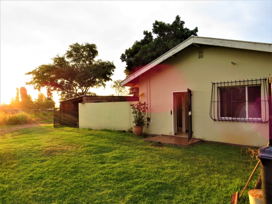 To Let 1 Bedroom Property for Rent in Glen Austin Gauteng