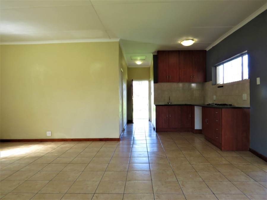 To Let 1 Bedroom Property for Rent in Glen Austin Gauteng