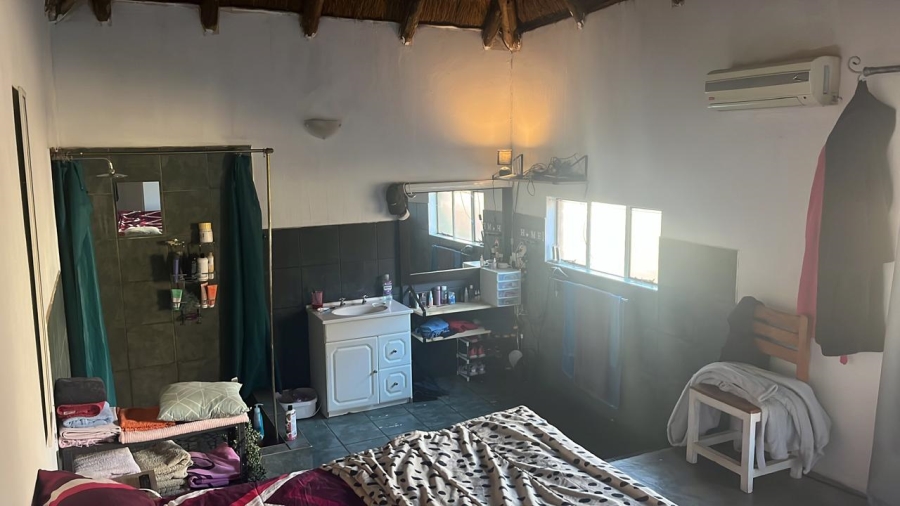 5 Bedroom Property for Sale in Kameeldrift West Gauteng