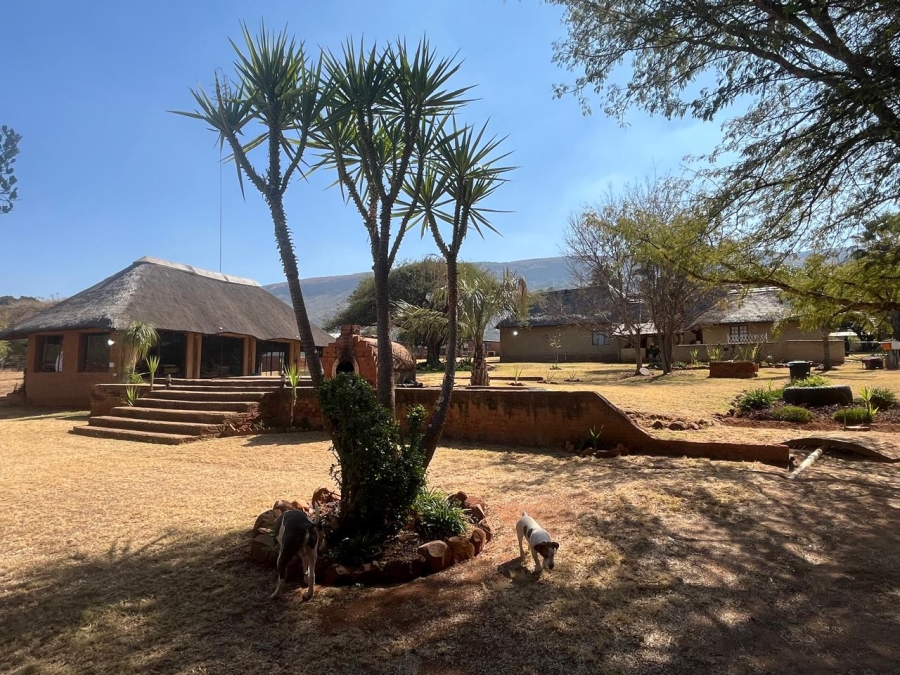 5 Bedroom Property for Sale in Kameeldrift West Gauteng