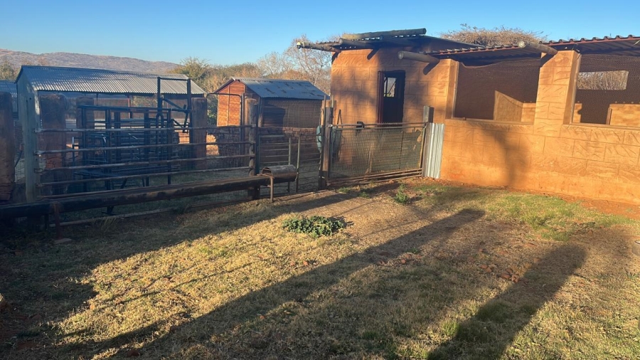 5 Bedroom Property for Sale in Kameeldrift West Gauteng