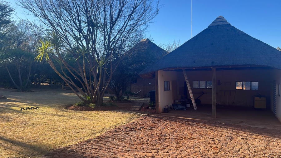 5 Bedroom Property for Sale in Kameeldrift West Gauteng