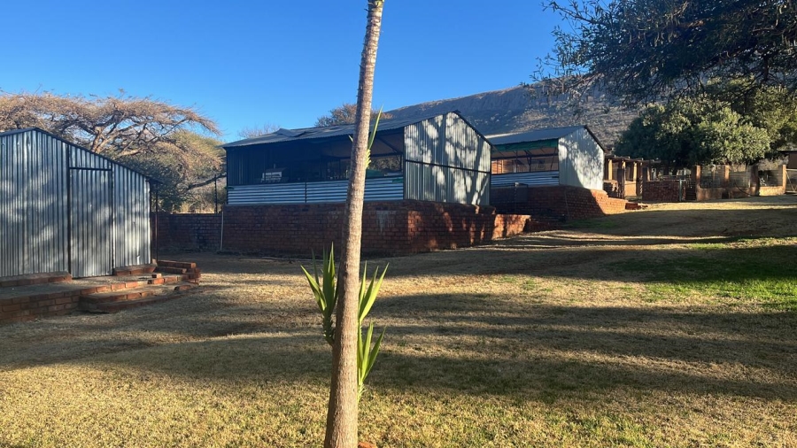 5 Bedroom Property for Sale in Kameeldrift West Gauteng