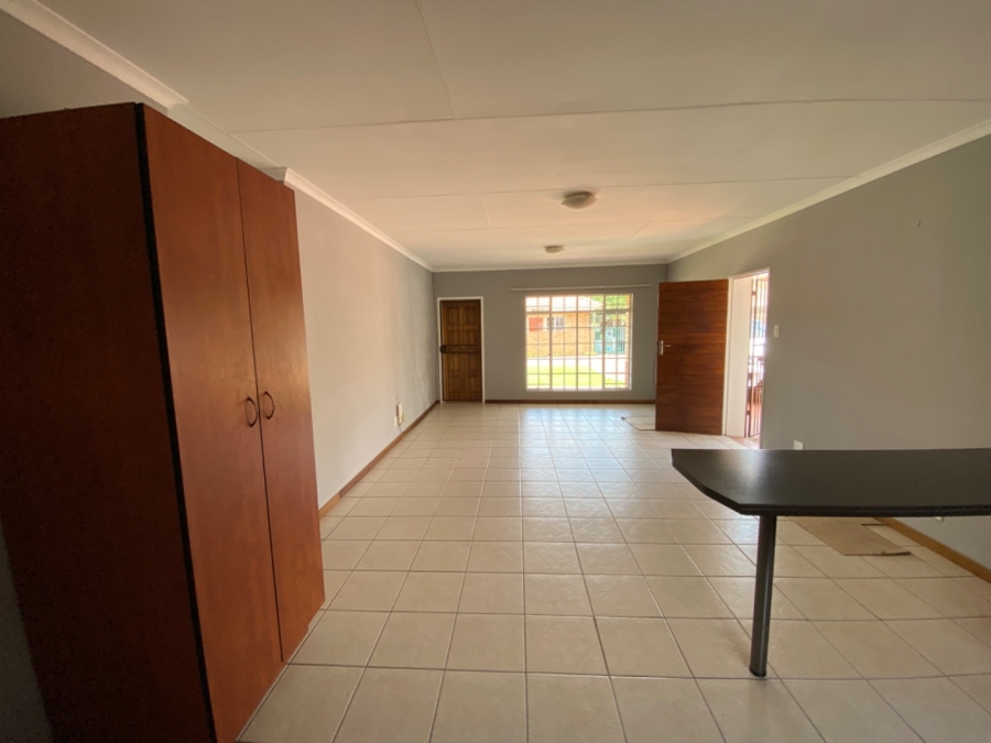 To Let 3 Bedroom Property for Rent in Noordwyk Gauteng