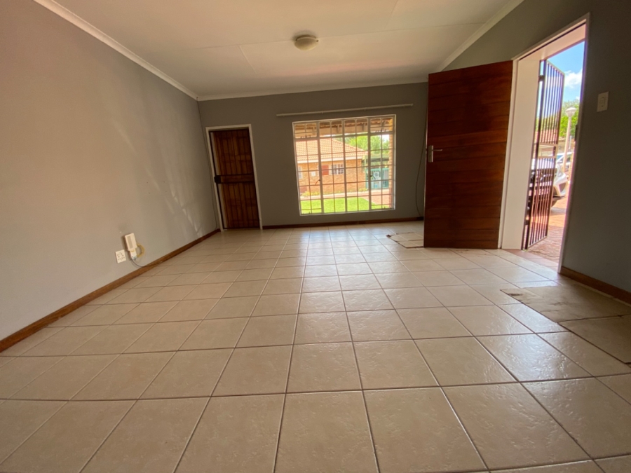 To Let 3 Bedroom Property for Rent in Noordwyk Gauteng