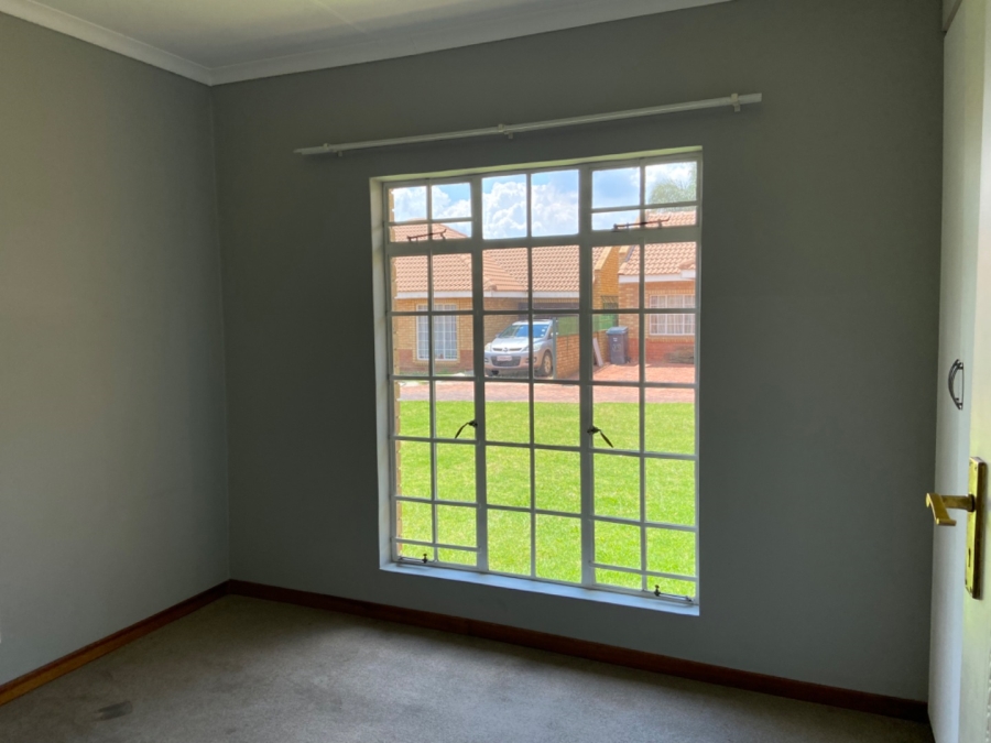 To Let 3 Bedroom Property for Rent in Noordwyk Gauteng