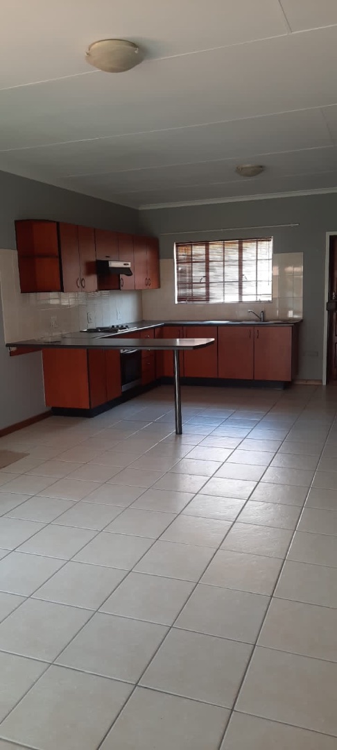 To Let 3 Bedroom Property for Rent in Noordwyk Gauteng