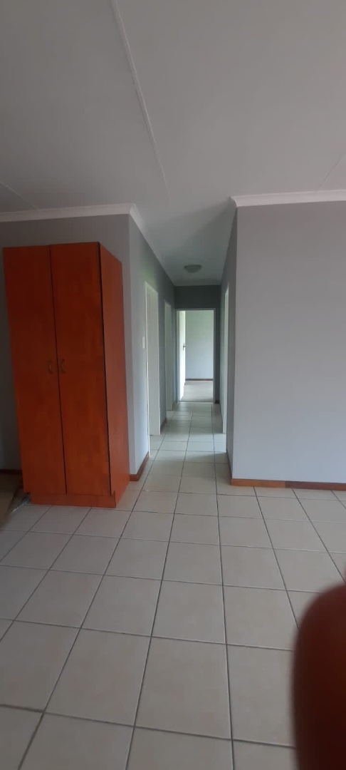 To Let 3 Bedroom Property for Rent in Noordwyk Gauteng