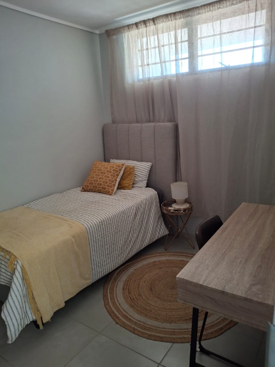 2 Bedroom Property for Sale in Rooihuiskraal North Gauteng