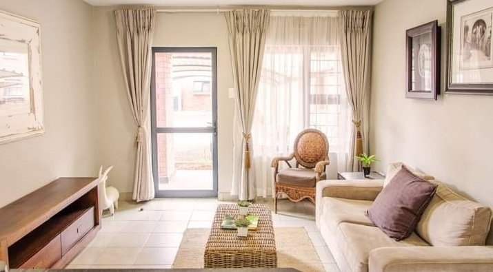 2 Bedroom Property for Sale in La Montagne Gauteng