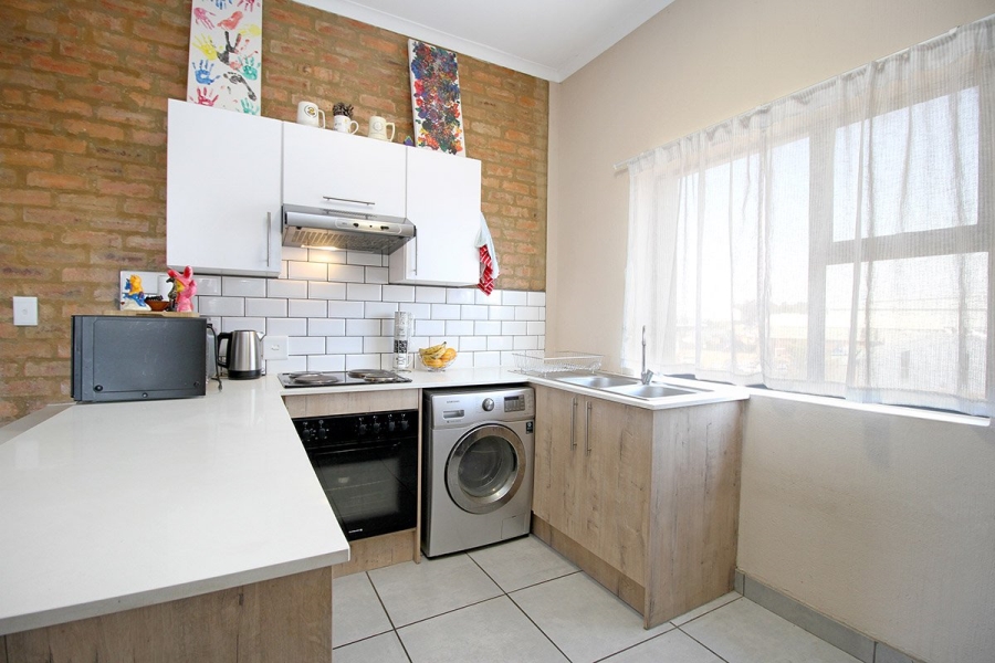 2 Bedroom Property for Sale in Pomona Gauteng