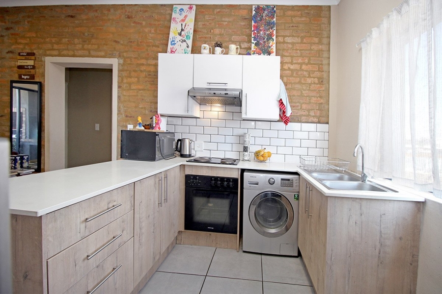 2 Bedroom Property for Sale in Pomona Gauteng