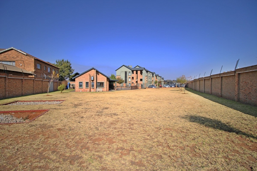 2 Bedroom Property for Sale in Pomona Gauteng