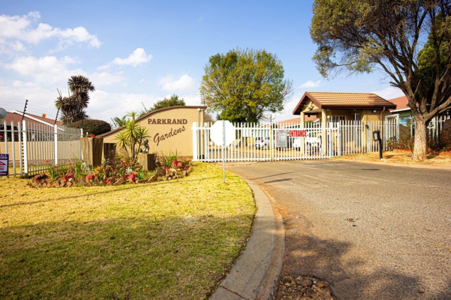 3 Bedroom Property for Sale in Parkrand Gauteng