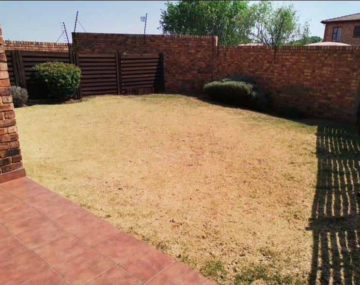 3 Bedroom Property for Sale in Sonneveld Gauteng