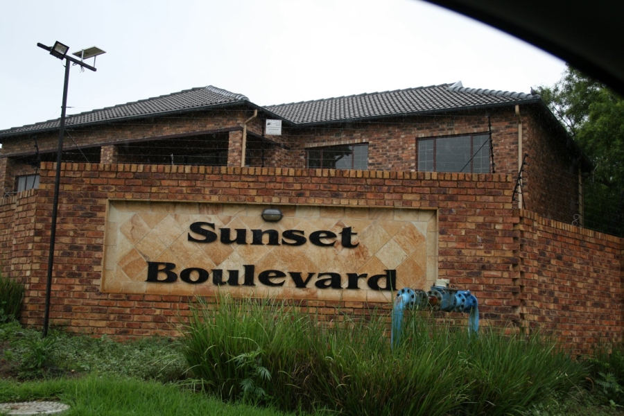 3 Bedroom Property for Sale in Sonneveld Gauteng