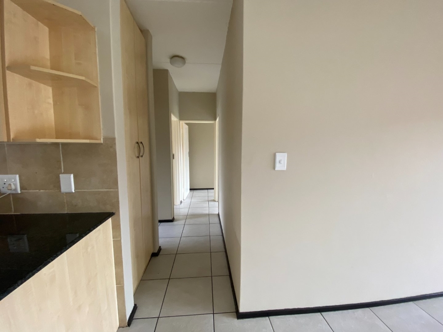 3 Bedroom Property for Sale in Sonneveld Gauteng