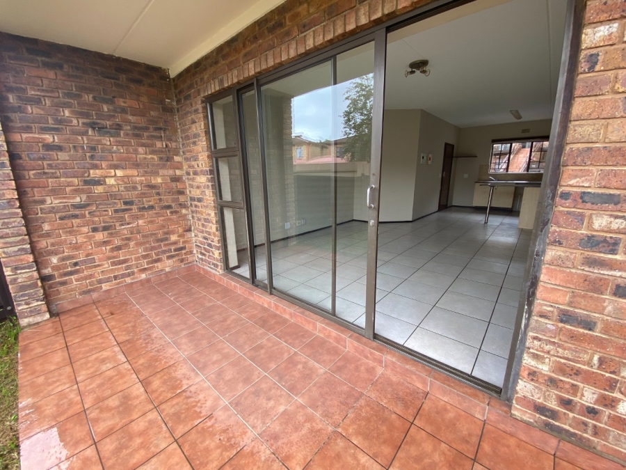 3 Bedroom Property for Sale in Sonneveld Gauteng