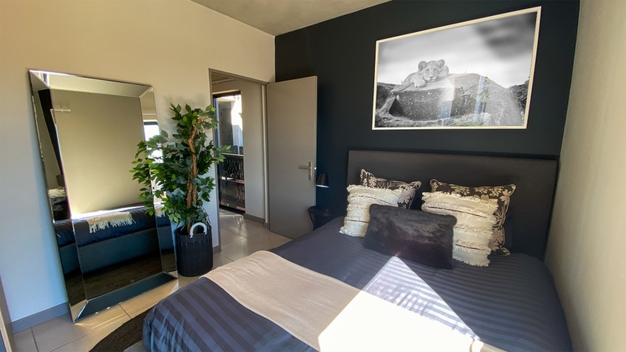 To Let 1 Bedroom Property for Rent in Waterfall Gauteng