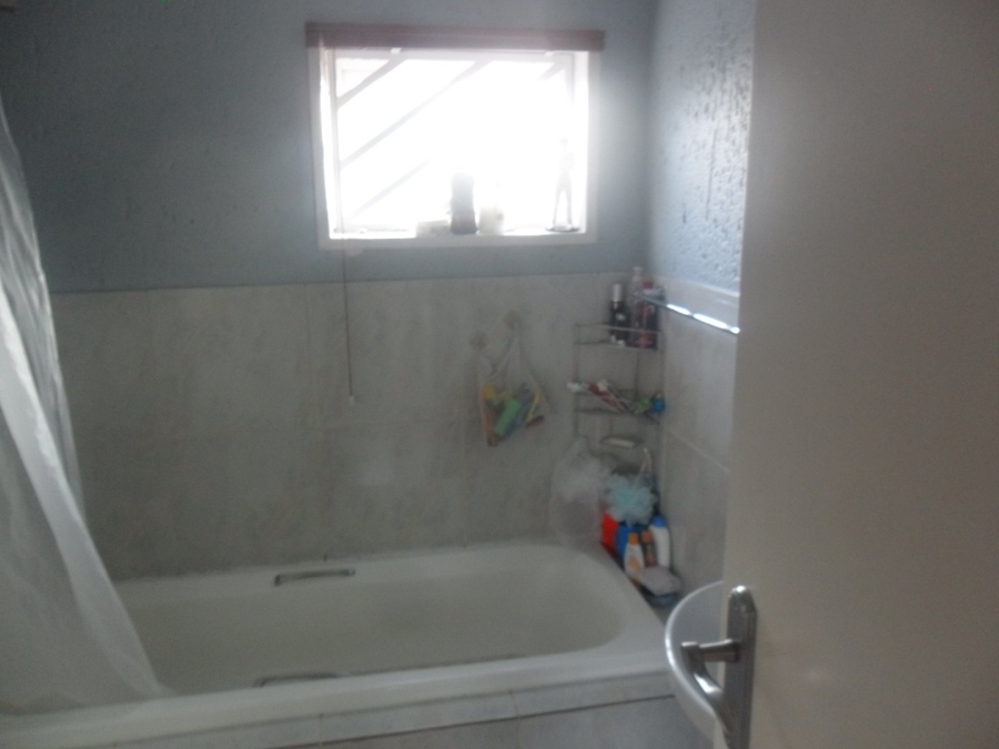 To Let 2 Bedroom Property for Rent in Winchester Hills Gauteng