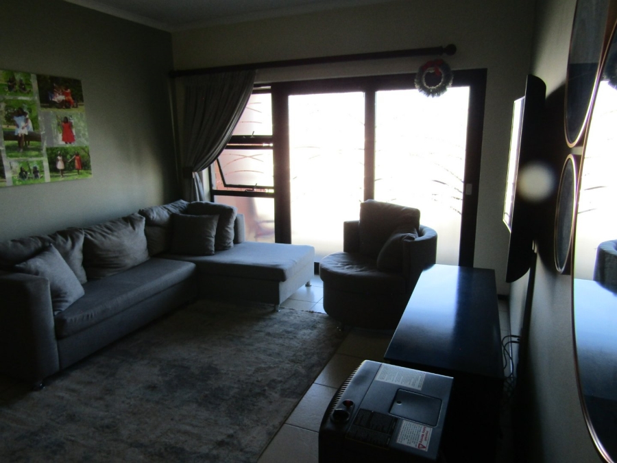 To Let 2 Bedroom Property for Rent in Oakdene Gauteng