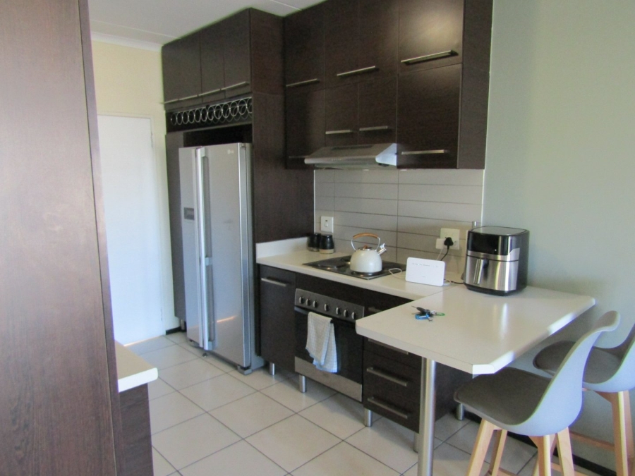 To Let 2 Bedroom Property for Rent in Oakdene Gauteng