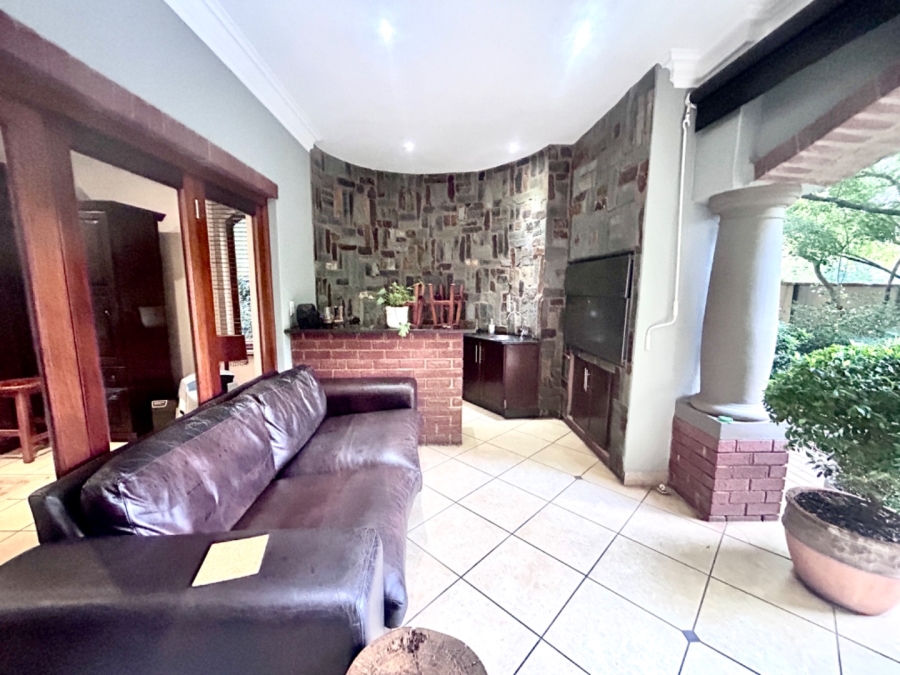 6 Bedroom Property for Sale in Midstream Estate Gauteng