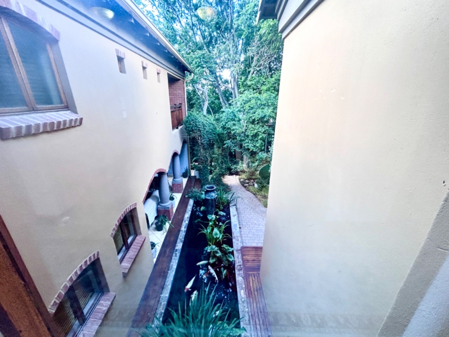 6 Bedroom Property for Sale in Midstream Estate Gauteng