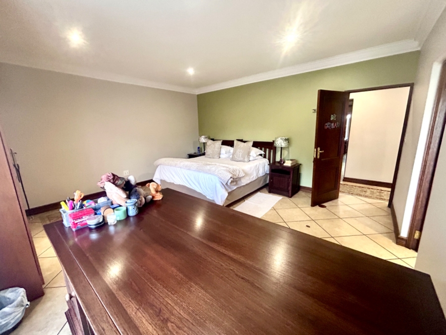 6 Bedroom Property for Sale in Midstream Estate Gauteng